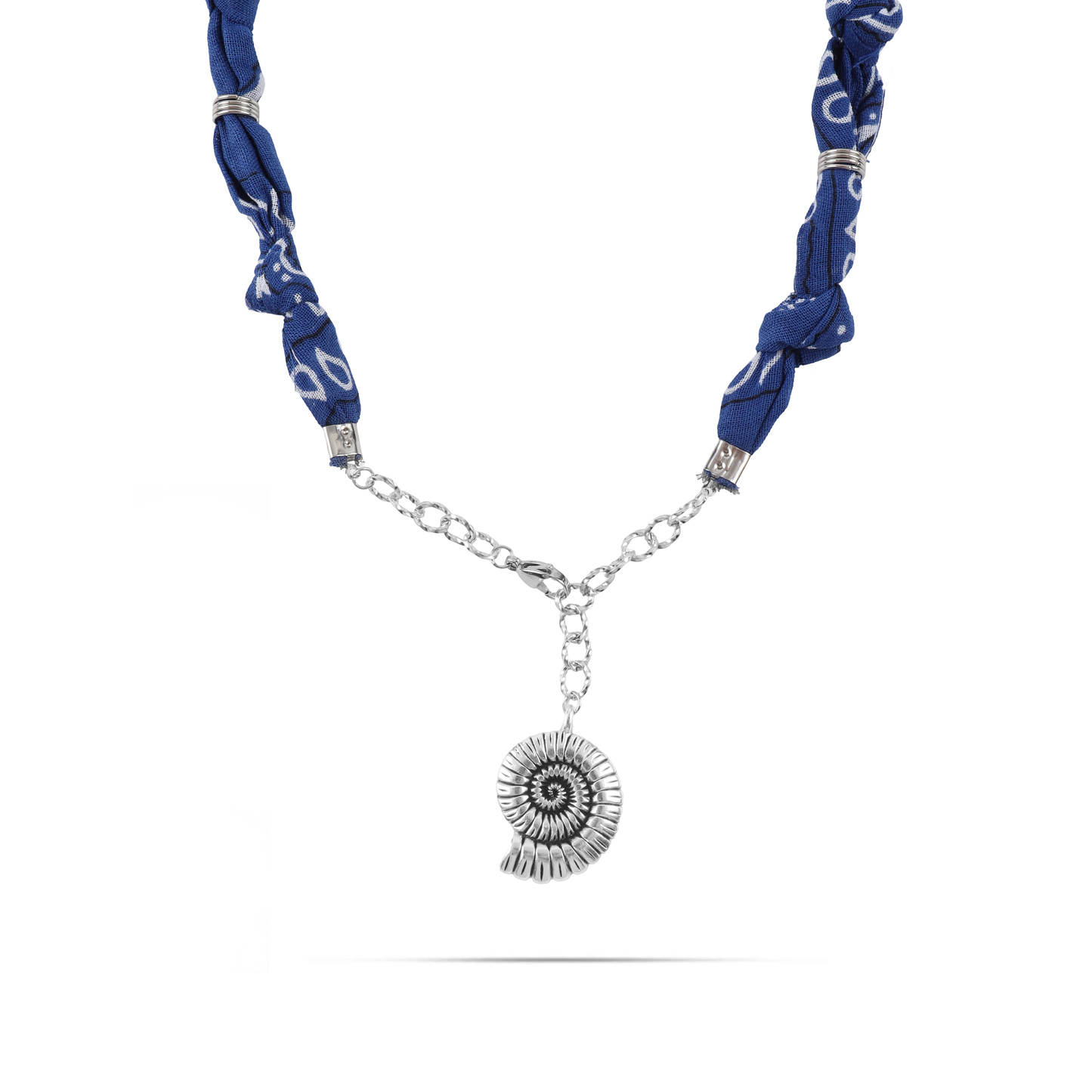 Χειροποίητο κολιέ από μπαντάνα και θαλασσινά στοιχεία Mar and Mar Isaya Seashell (Blue) Silver από ανοξείδωτο ατσάλι