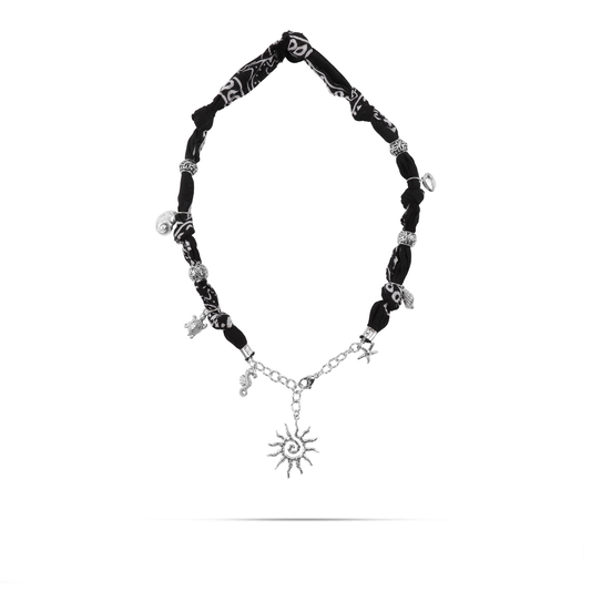 Χειροποίητο κολιέ από μπαντάνα και θαλασσινά στοιχεία Mar and Mar Isaya Sun (Black) Silver από ανοξείδωτο ατσάλι