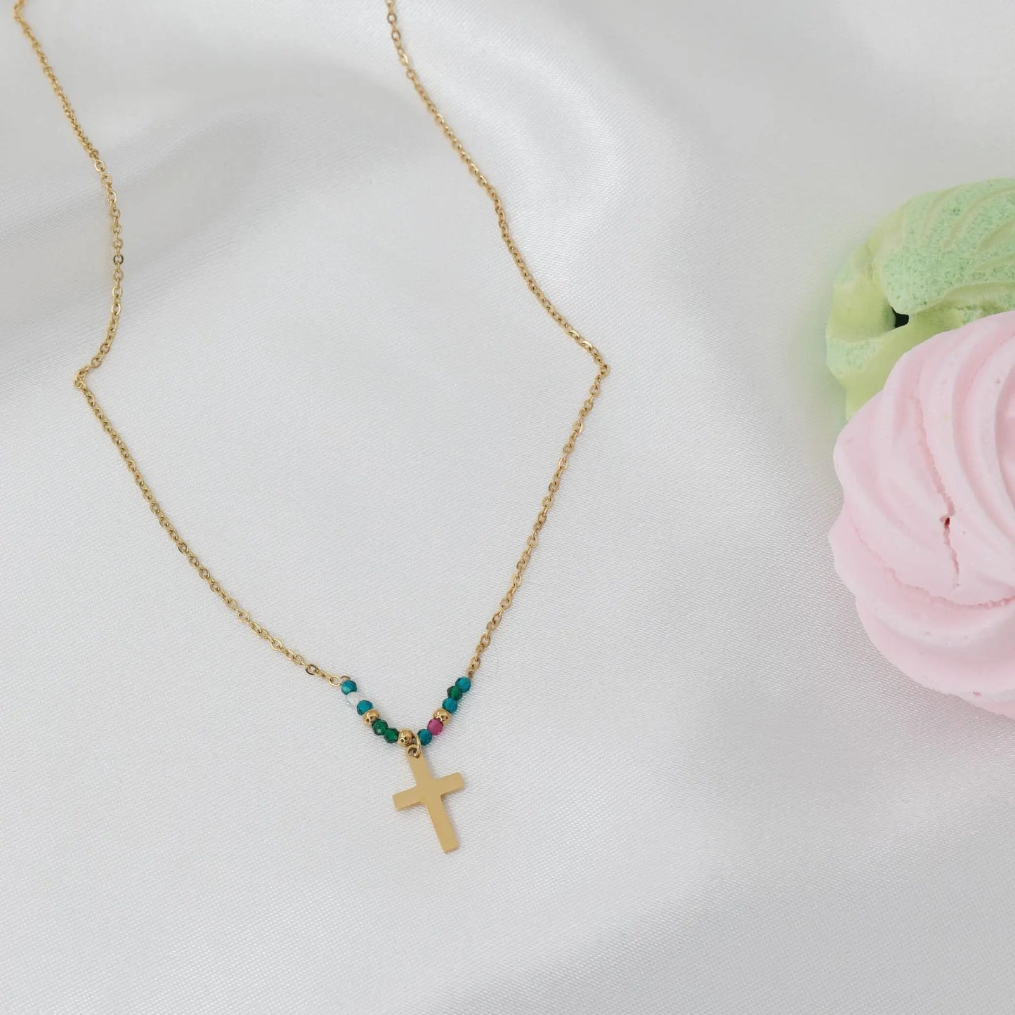 Κολιέ σταυρός με χάντρες Mar & Mar Rainbow Cross από ανοξείδωτο ατσάλι