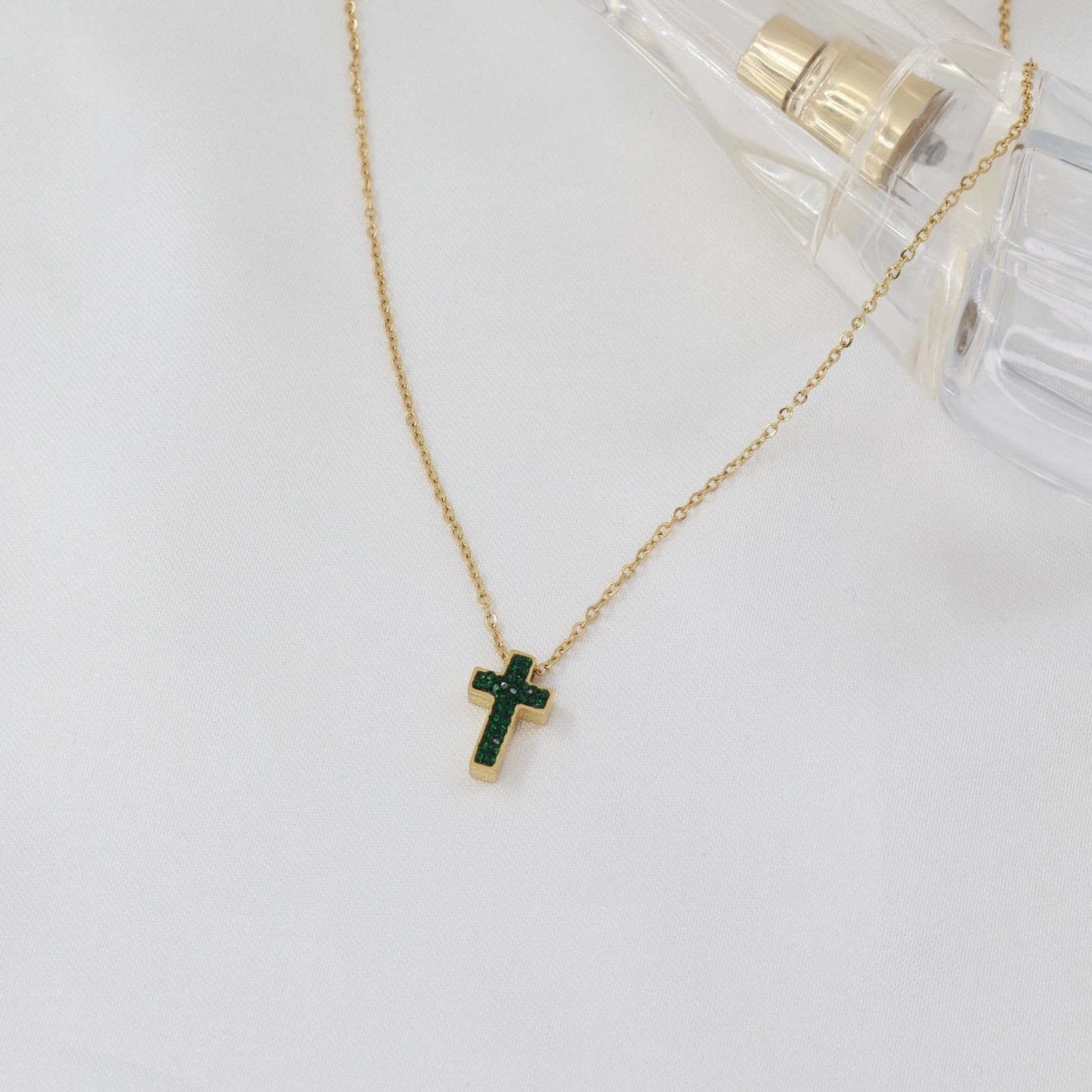 Κολιέ με σταυρό και πέτρες ζιργκόν Mar and Mar Virden Cross από ανοξείδωτο ατσάλι