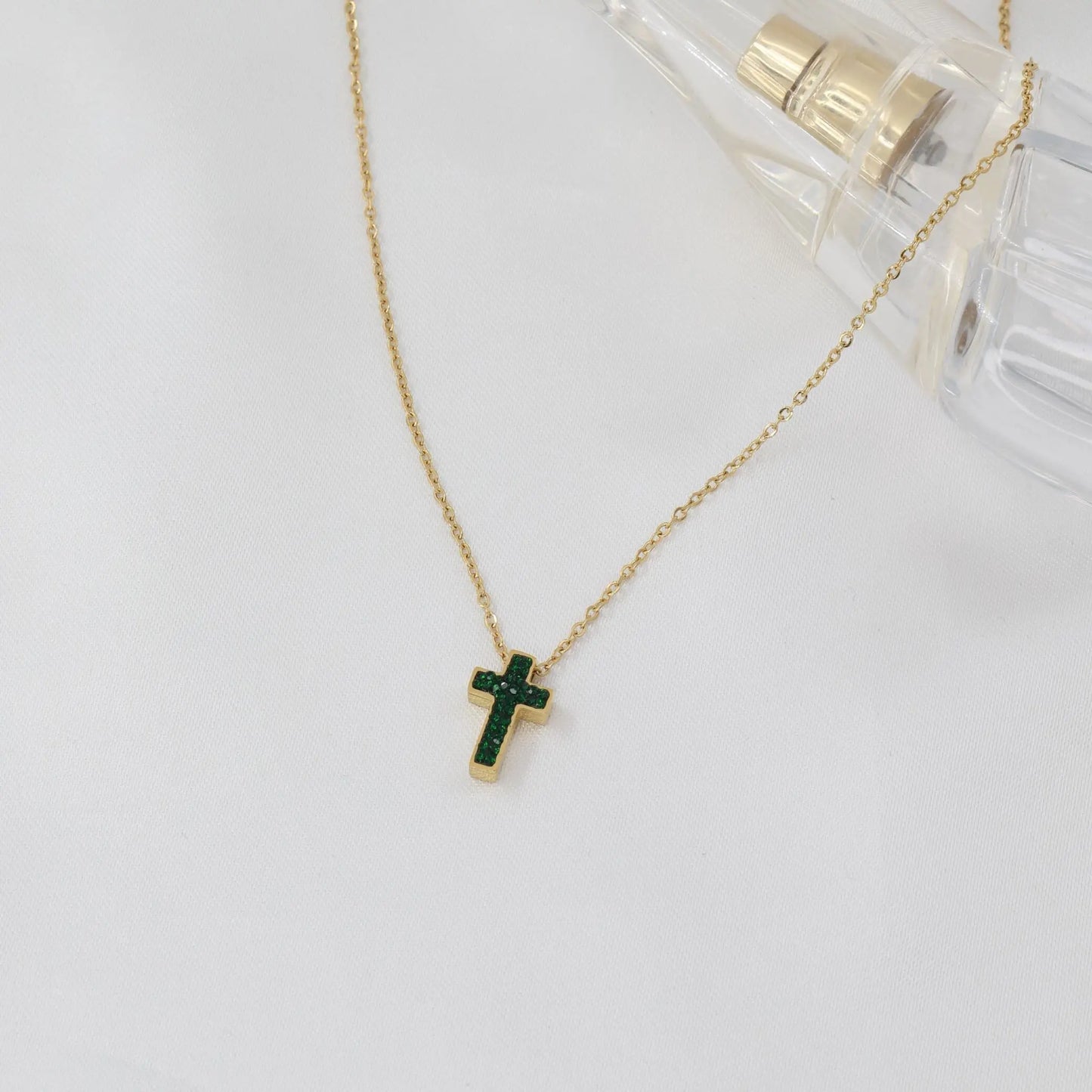 Κολιέ με σταυρό και πέτρες ζιργκόν Mar & Mar Virden Cross από ανοξείδωτο ατσάλι