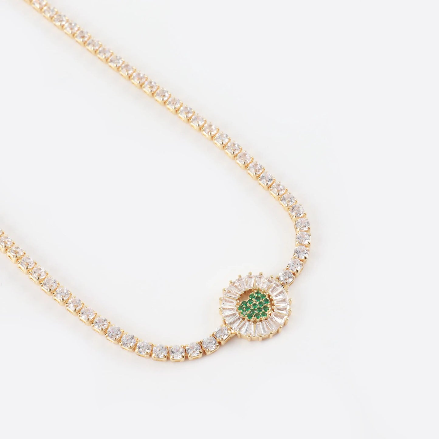 Κολιέ choker με καρδιά και πέτρες ζιργκόν Scarlette