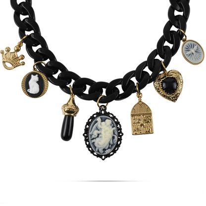 Κολιέ με charms και αλυσίδα κοκκάλινη Mar and Mar Belinda από ανοξείδωτο ατσάλι