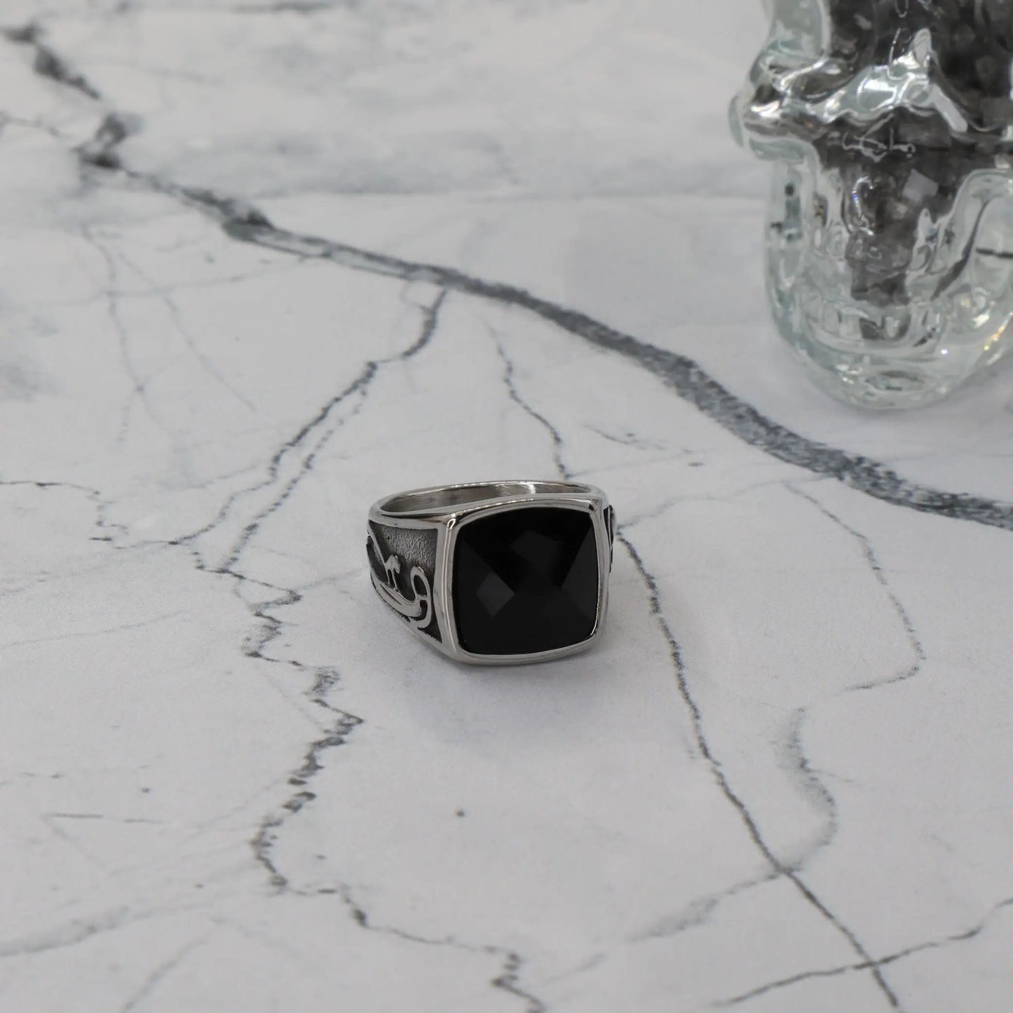 Ανδρικό δαχτυλίδι με όνυχα Mar & Mar Onyx Cube II από ανοξείδωτο ατσάλι