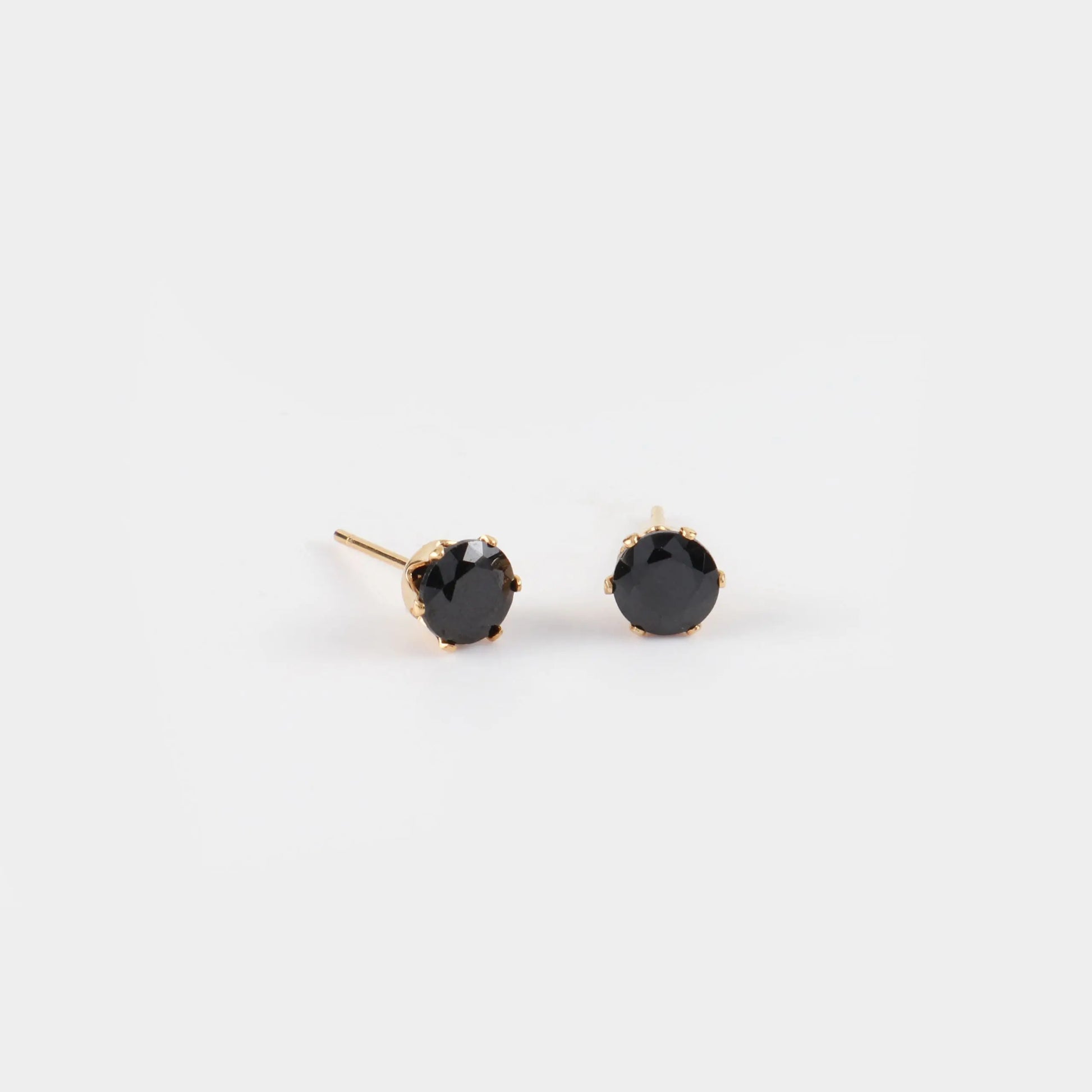 Σκουλαρίκια καρφωτά με πέτρα ζιργκόν Mar & Mar Dimenia Studs από Ανοξείδωτο Ατσάλι