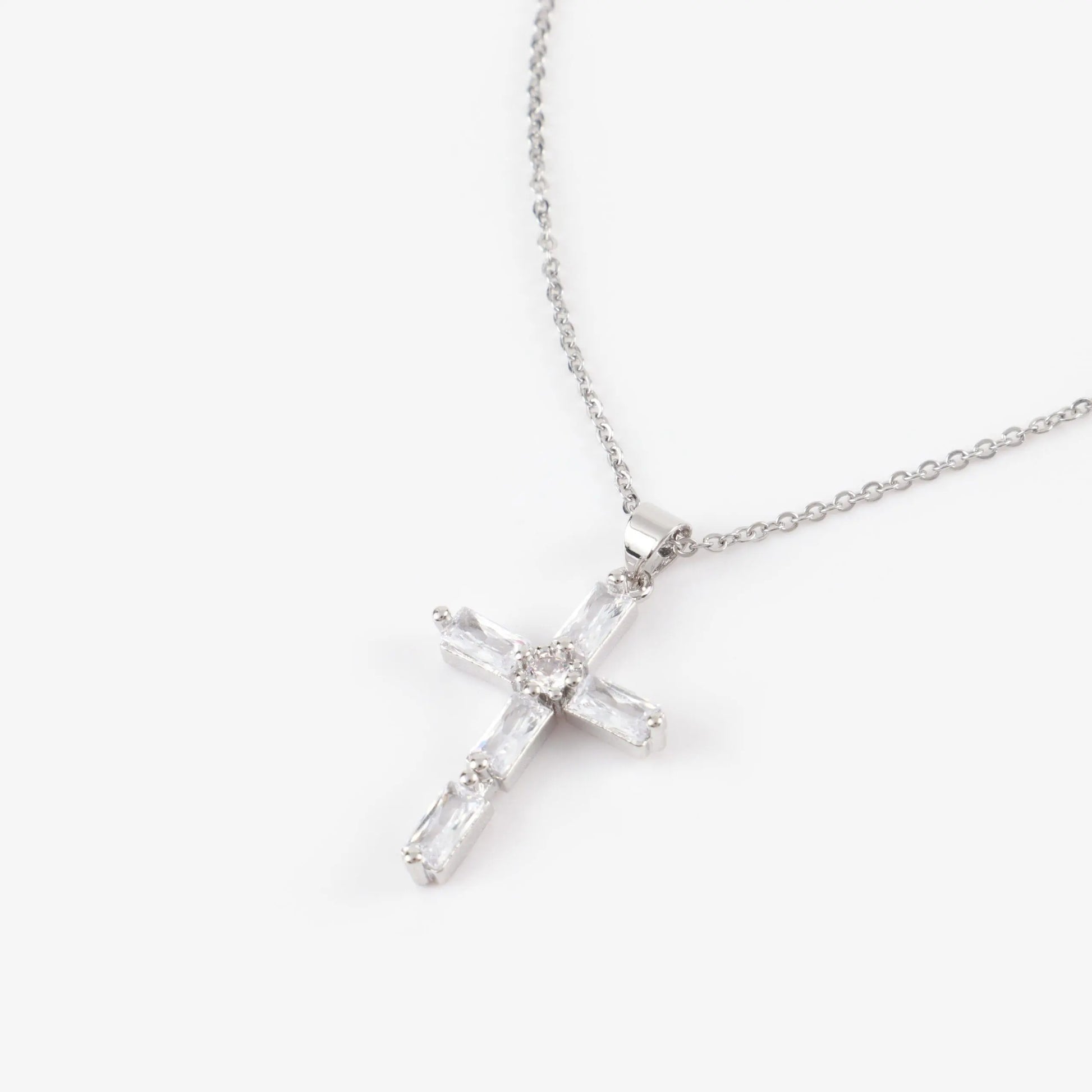 Κολιέ με σταυρό και ζιργκόν Perdita Cross